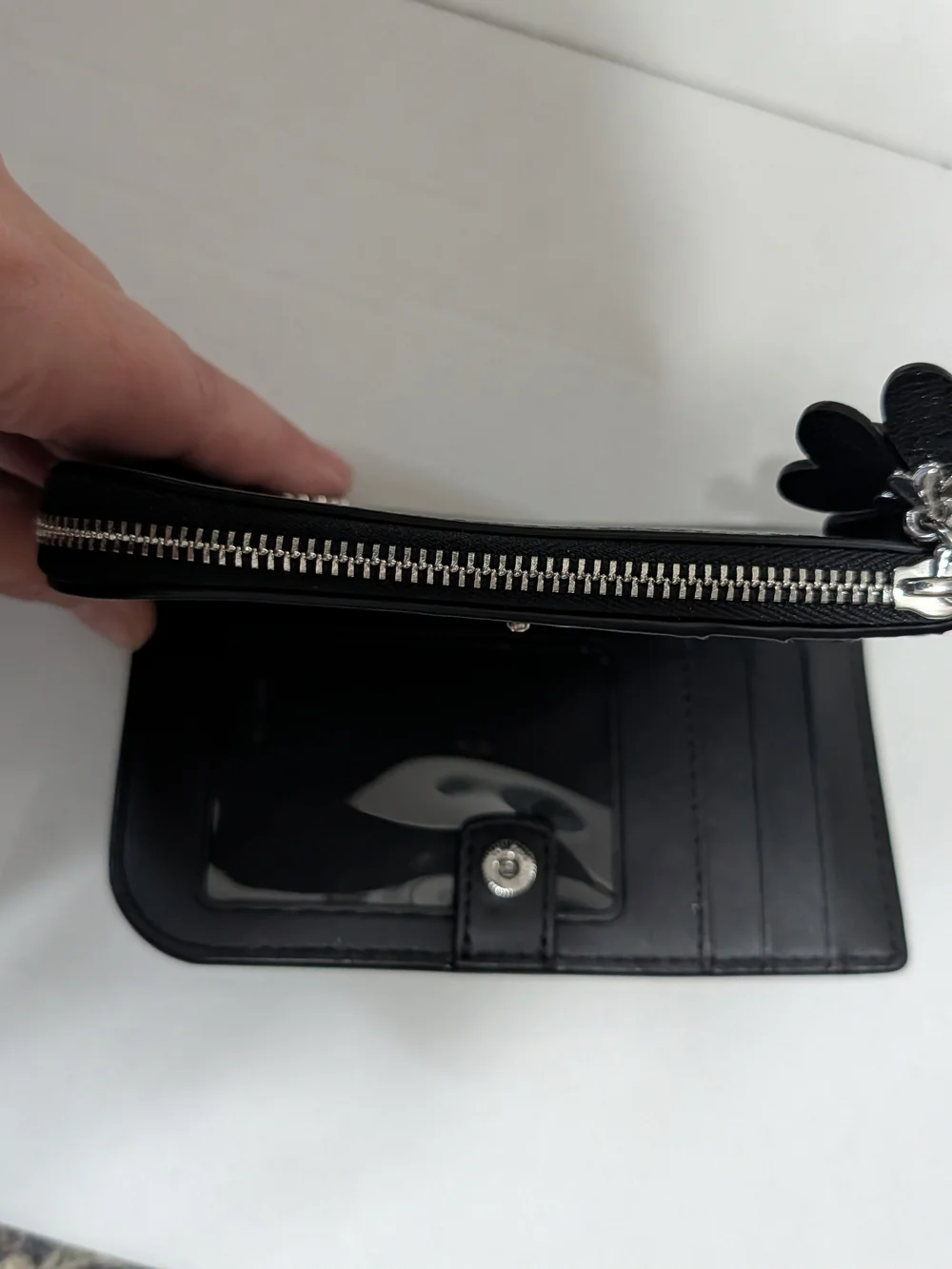 Kate Spade Devin Glazed Leather Bifold Wallet